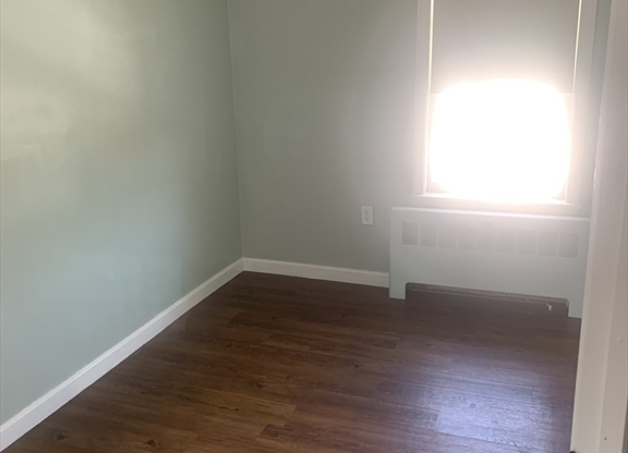 1 bed, 1 bath, 1,100 sqft, $2,200, Unit 2