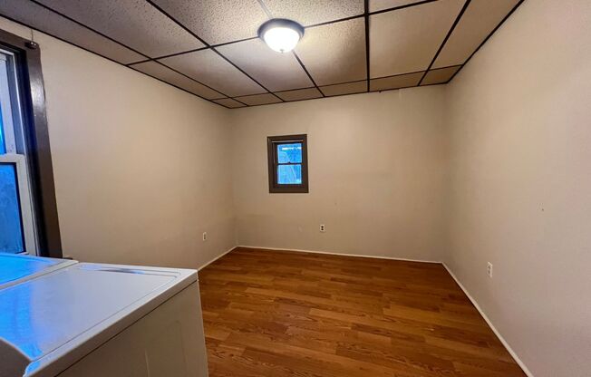 1 bed, 1 bath, $1,150, Unit Apt 1