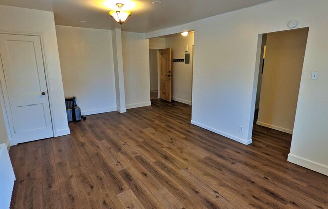 Historic Spacious 2 Bed 1 Bath with Study across City Park! Water/Heat/Trash/Sewer Included! Off Street Parking
