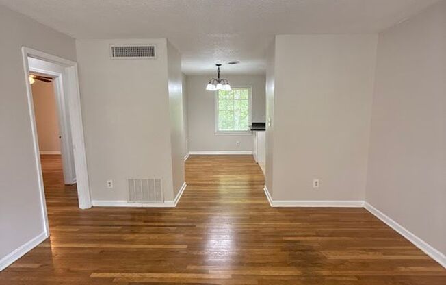 2 beds, 1 bath, $2,150, Unit Unit 32