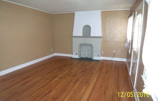 2 beds, 1 bath, $1,000