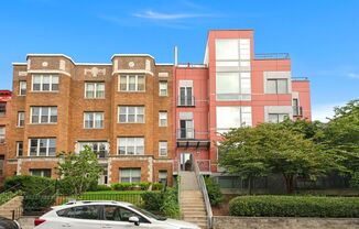 Available Now! 2 bedroom 2 bathroom  2 level Luxury Condo//Near Meridian Hill Park