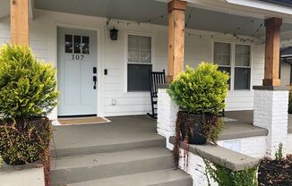 3 beds, 2 baths, $3,000