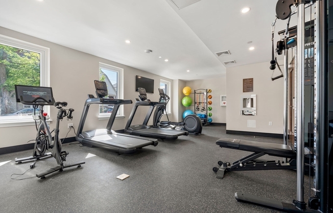 2 beds, 2 baths, 997 sqft, $4,600, Unit 402