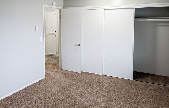 1 bed, 1 bath, 648 sqft, $1,095, Unit 09