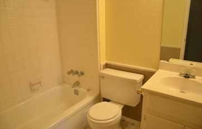 2 beds, 2.5 baths, $995