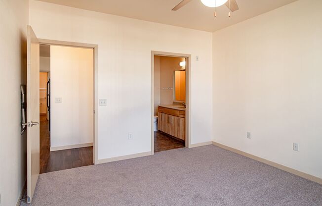 2 beds, 2 baths, 1,082 sqft, $1,615, Unit 8119-316