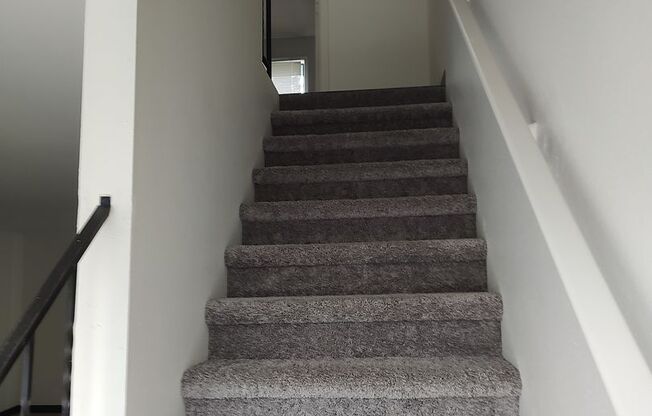 2 beds, 1.5 baths, 1,150 sqft, $1,650, Unit 24