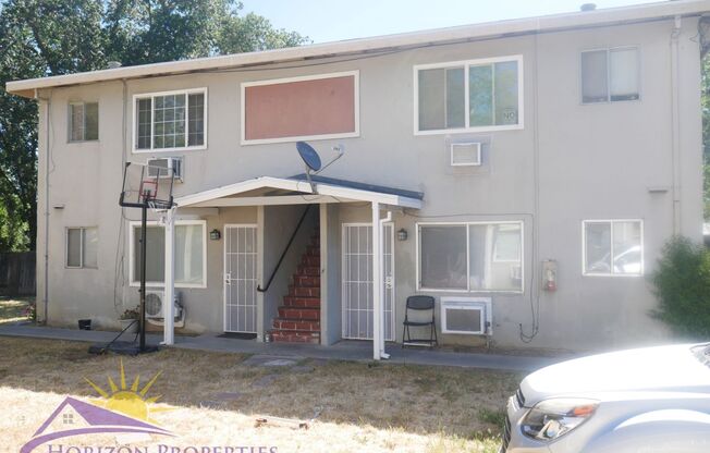 1 bed, 1 bath, $1,075, Unit 1617 Arcade Blvd #16