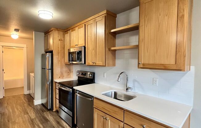 1 bed, 1 bath, $1,695, Unit 26