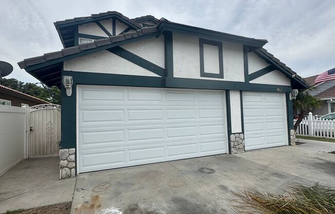 Beautiful 4 bedroom Home in Perris!