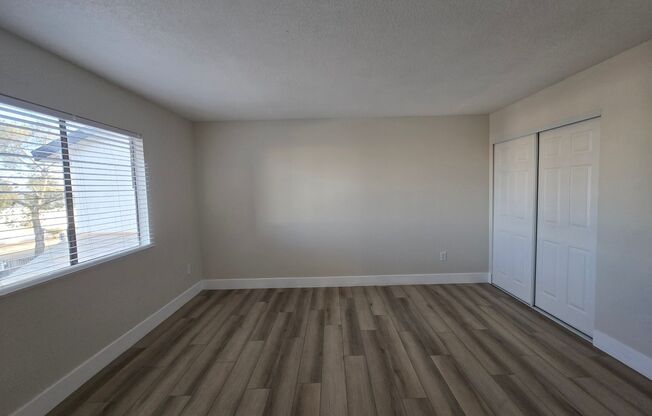 2 beds, 2 baths, 875 sqft, $1,395, Unit 7