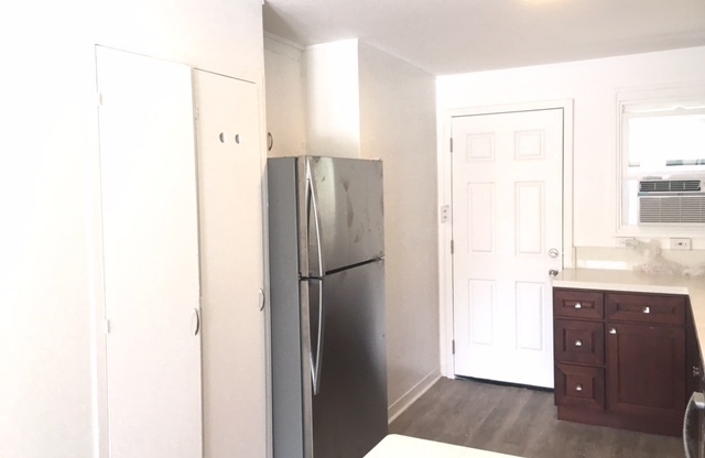 2 beds, 1 bath, 540 sqft, $2,200