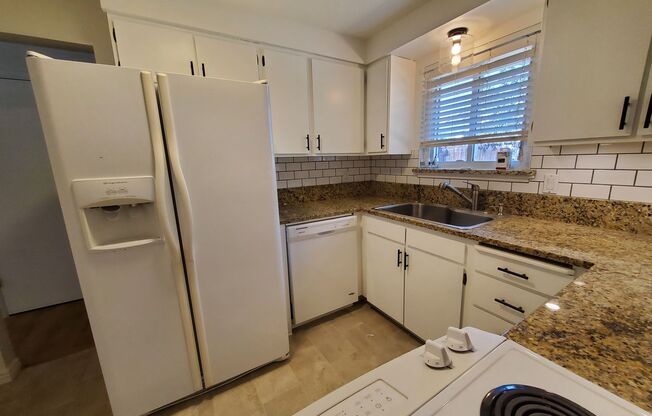 3 beds, 2 baths, $2,095