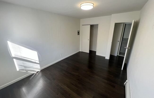 1 bed, 1 bath, 566 sqft, $2,030, Unit 215