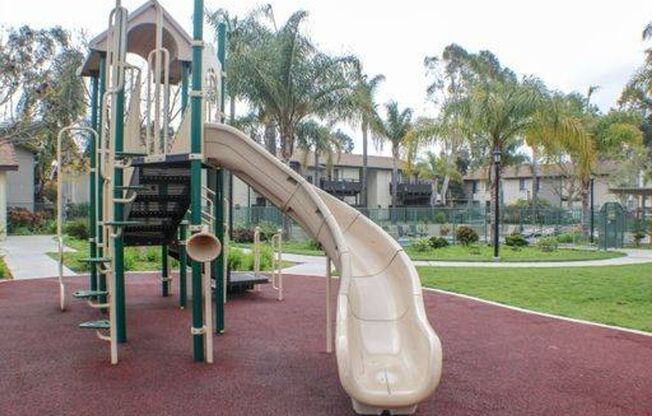 3 beds, 2 baths, 1,236 sqft, $3,270, Unit 002
