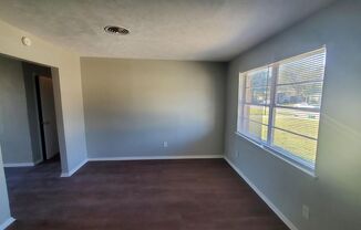 3 beds, 1 bath, $1,599