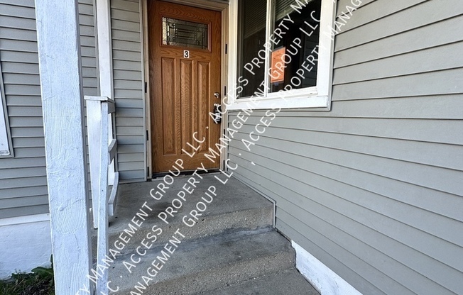1543 PLAINFIELD AVE NE