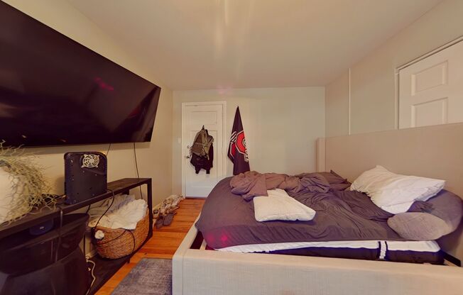 Studio, 1 bath, 410 sqft, $1,950, Unit 104
