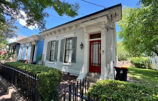 East Washington Street, 1327