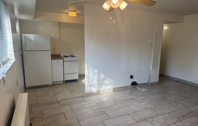 2 beds, 1 bath, 741 sqft, $1,515, Unit G