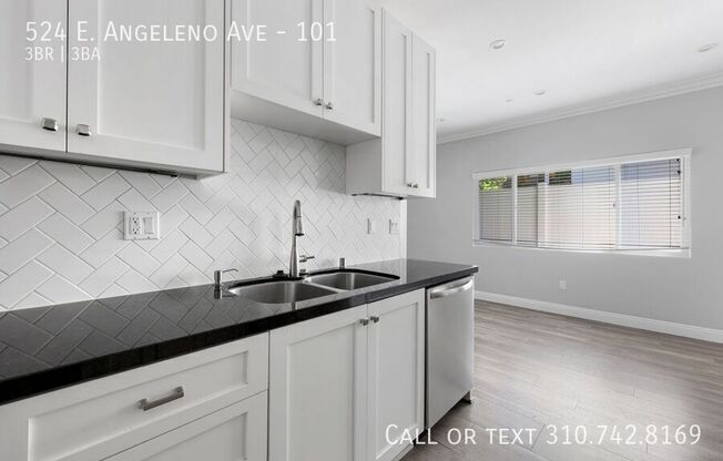 524 E ANGELENO AVE