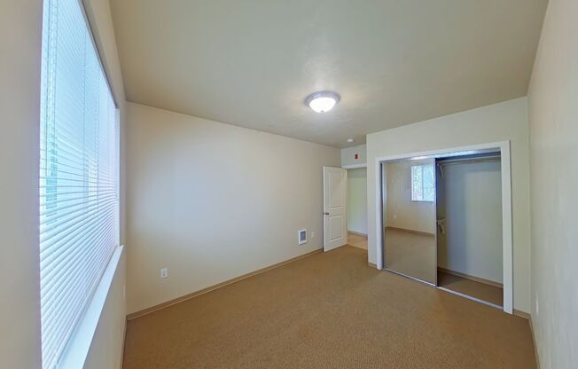 3 beds, 2 baths, 967 sqft, $2,400, Unit 302