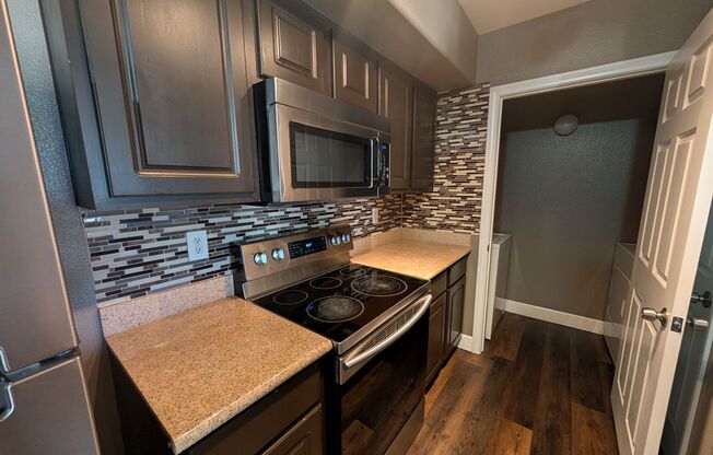 1 bed, 1 bath, $1,350, Unit bldg 22