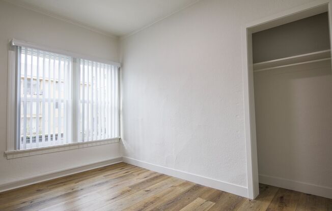 1 bed, 1 bath, 550 sqft, $1,725, Unit 302