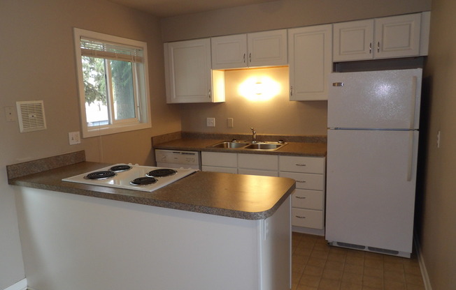 Bella Courtyard MEN5025