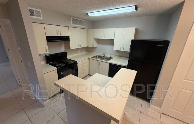 365 FORESTWAY CIR