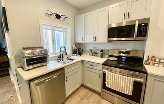 1 bed, 1 bath, 780 sqft, $2,800, Unit 2