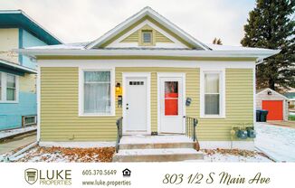 803 1/2 S MAIN AVE