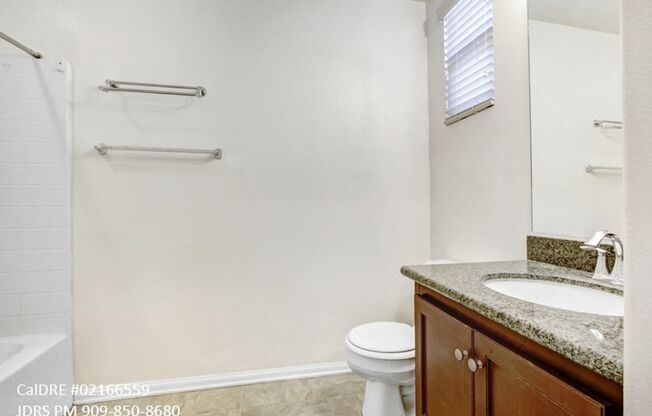 3 beds, 3.5 baths, $3,095, Unit UNIT 6