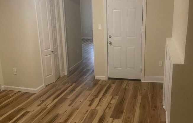 1 bed, 1 bath, $950, Unit 1