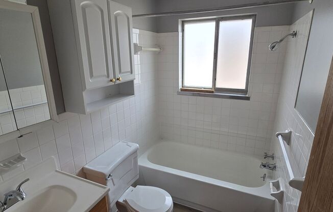 1 bed, 1 bath, 750 sqft, $865, Unit 68