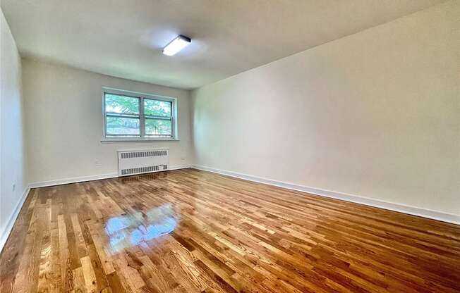 66 10 GRAND CENTRAL PKWY
