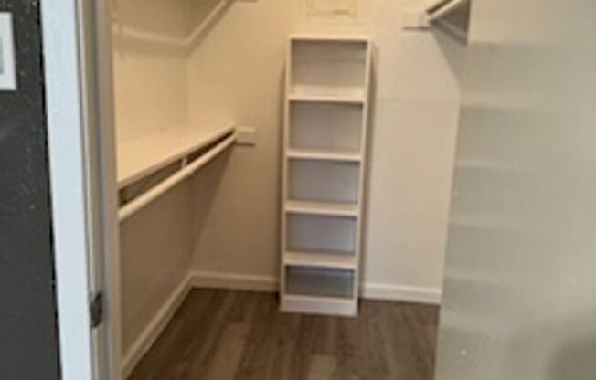 1 bed, 1 bath, 750 sqft, $925, Unit 6713