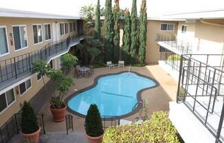 2 beds, 2 baths, $2,650, Unit 17