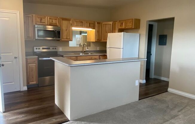 1 bed, 1 bath, 600 sqft, $1,350, Unit Unit 2