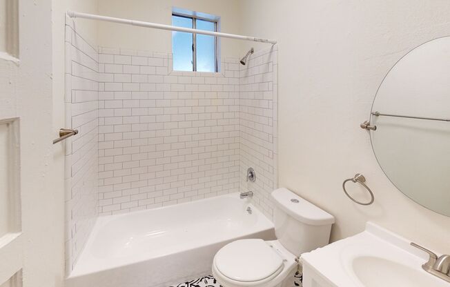 Studio, 1 bath, 400 sqft, $1,395, Unit 108