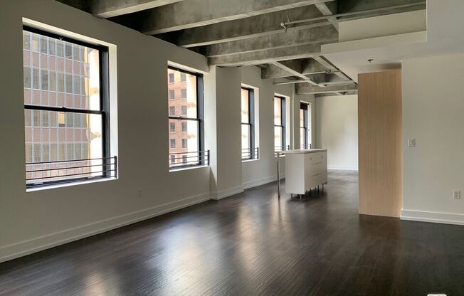 1 bed, 1 bath, 1,080 sqft, $3,371, Unit 710