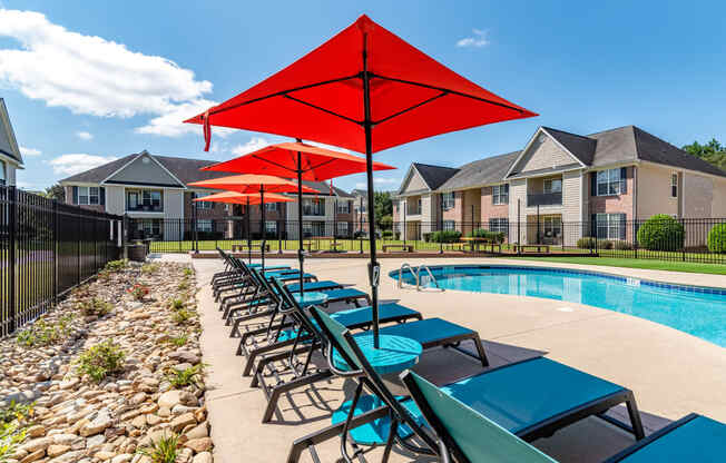 the preserve at ballantyne commons pool and tables with umbrellas