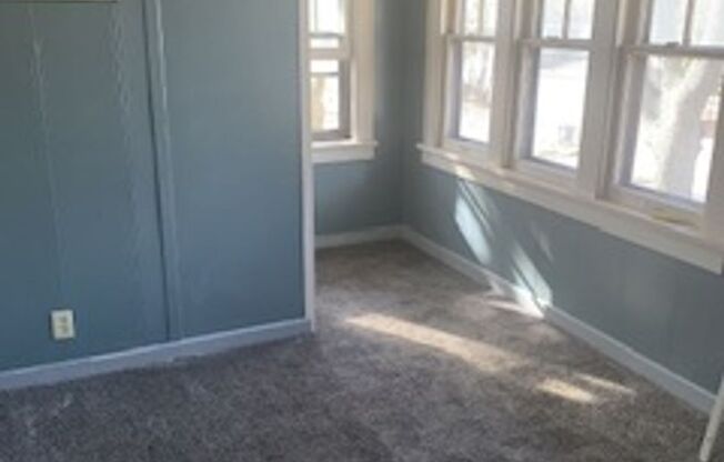 1 bed, 1 bath, $600, Unit 102 Arlington Apt 4