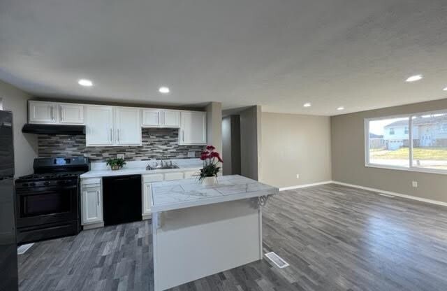 781 ILLINI DR