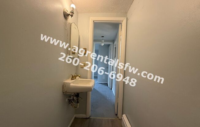 2 beds, 1 bath, $895