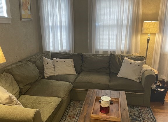 4 WINCHESTER PL