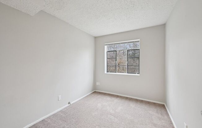 2 beds, 1 bath, 610 sqft, $850, Unit 195-03