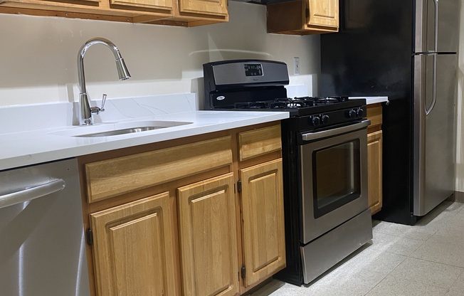534 W 150 ST