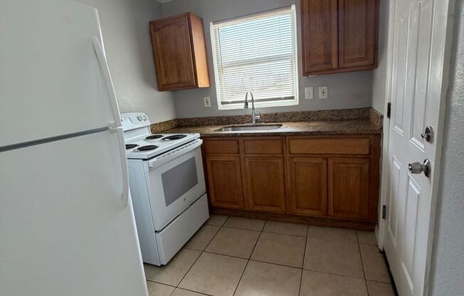 1006 Vine Ave